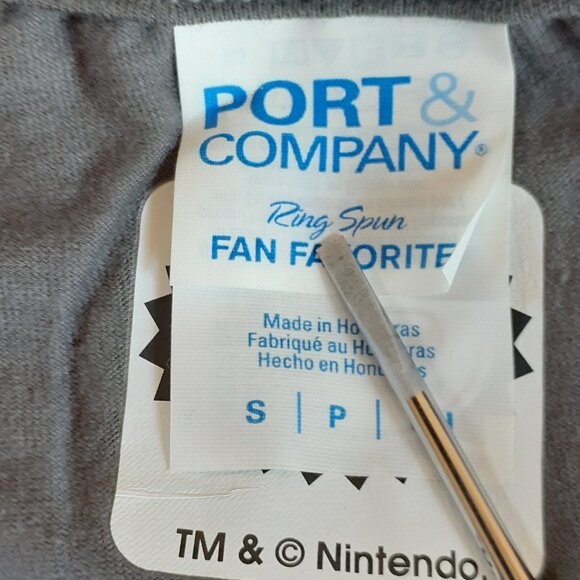 Classically Trained - NES Nintendo Controller - New Small Asphalt Gray T-Shirt - Picture 3 of 4